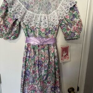 Vtg Sarah Too Charming Floral Kids Dress with Lace and Satin